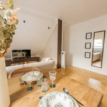 Apartment Classy St Honore - Louvre Paris
