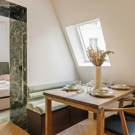 Classy St Honore - Louvre Apartman